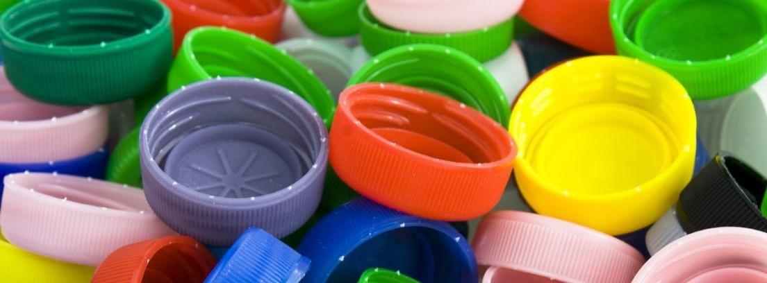 Tapones de plástico reciclados: por qué es importante hacerlo bien